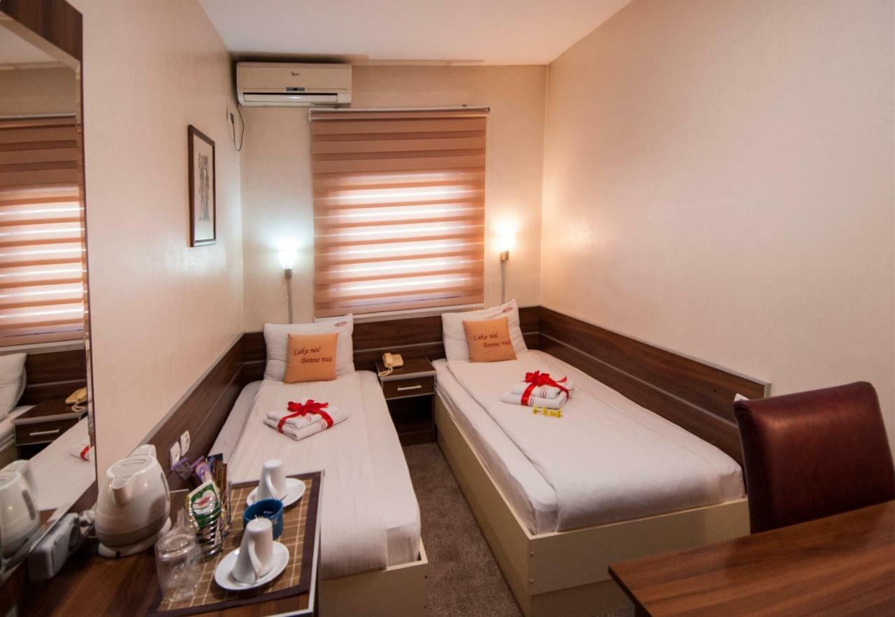Paraćin Guesthouse Villa Modex מראה חיצוני תמונה